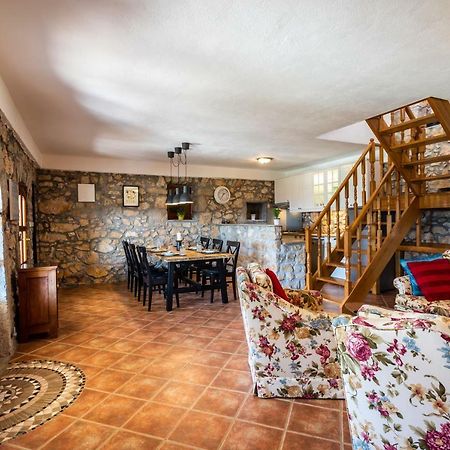 Villa Korina Pinezići Zewnętrze zdjęcie
