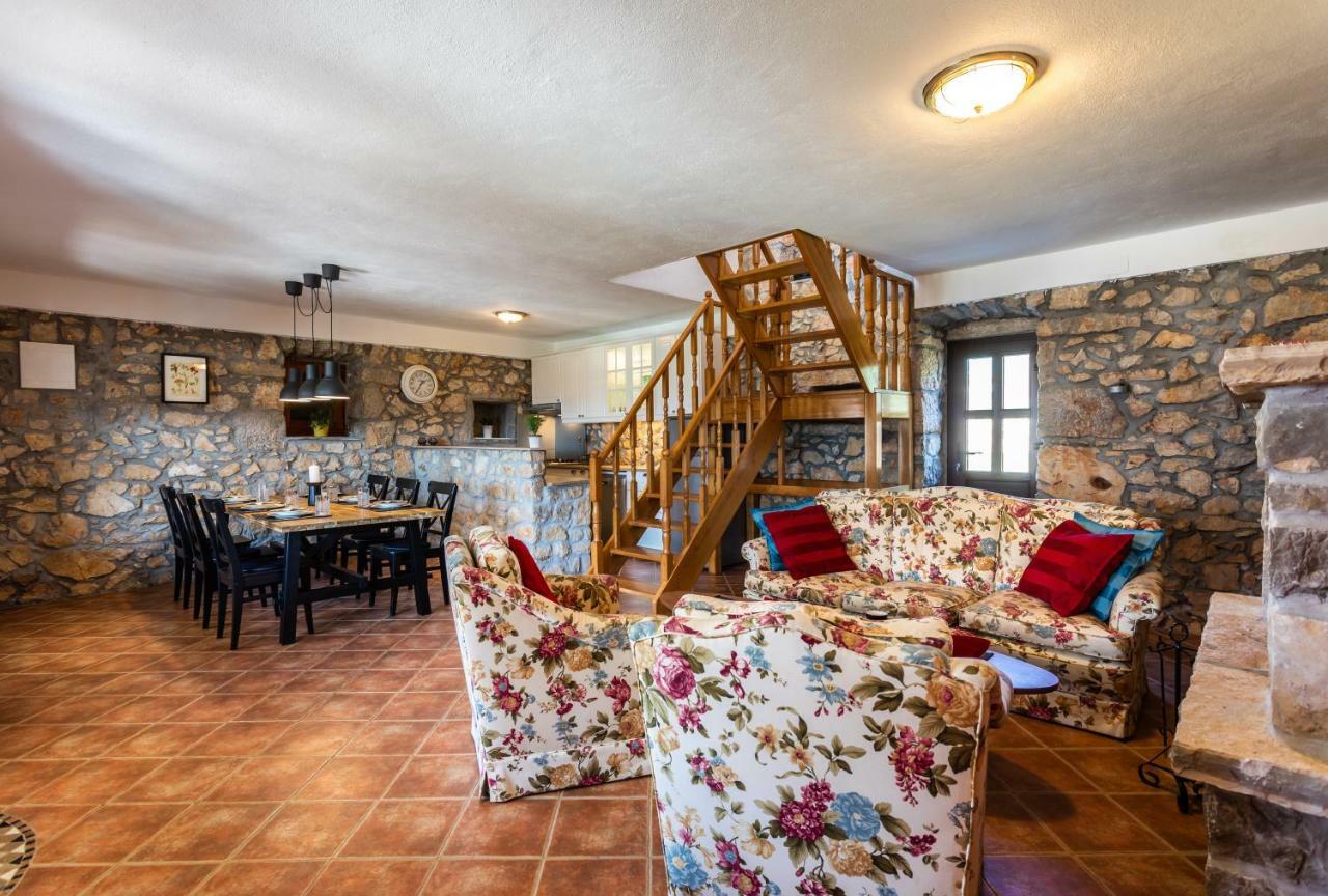 Villa Korina Pinezići Zewnętrze zdjęcie